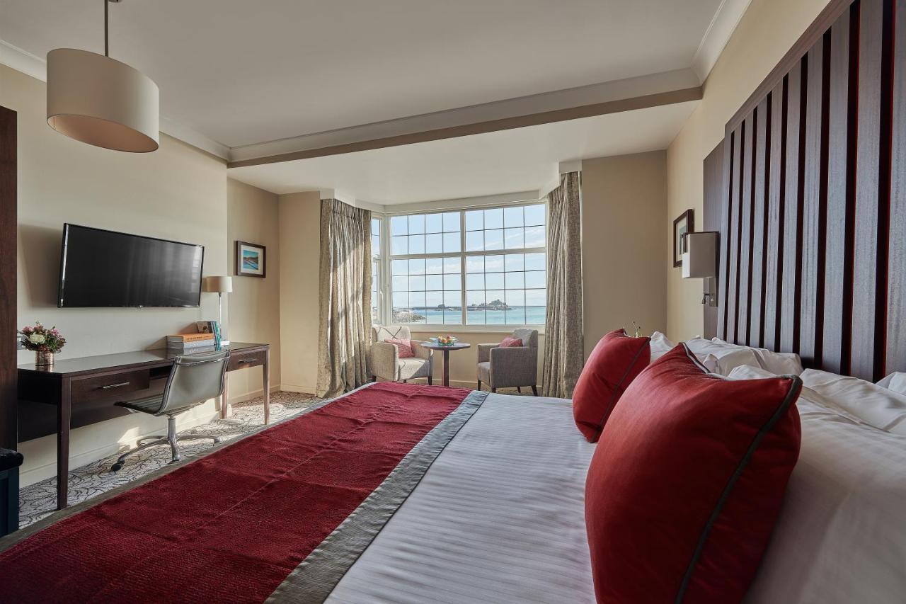Grand Jersey Hotel And Spa Saint Helier Jersey Exterior foto A room at the hotel