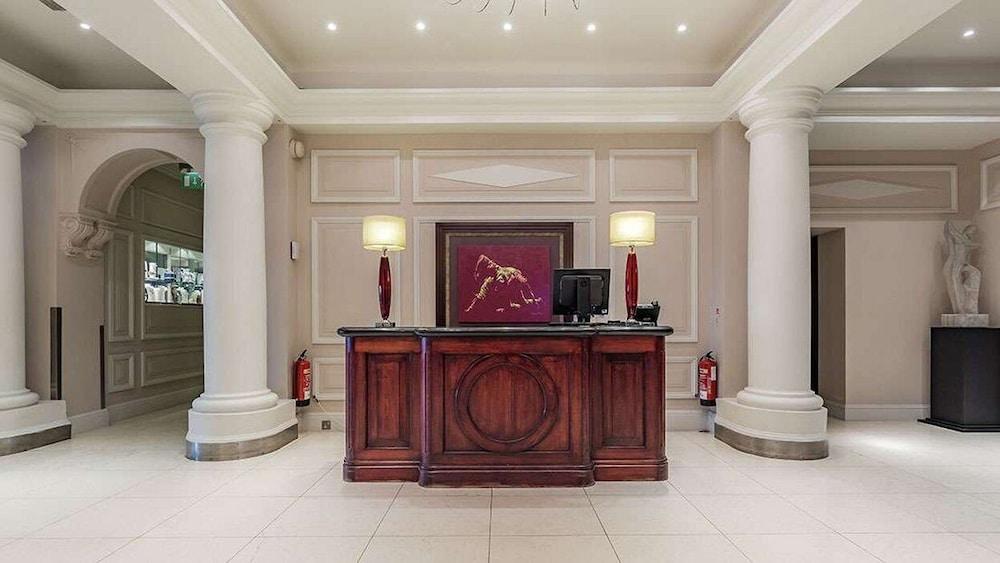 Grand Jersey Hotel And Spa Saint Helier Jersey Exterior foto The hotel's reception