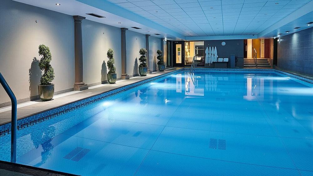 Grand Jersey Hotel And Spa Saint Helier Jersey Exterior foto The swimming pool at the hotel